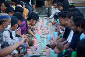 Buka puasa bayar pakai doa di Balikpapan