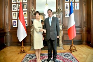 Menko Perekonomian bersama CEO Eramet Christel Bories