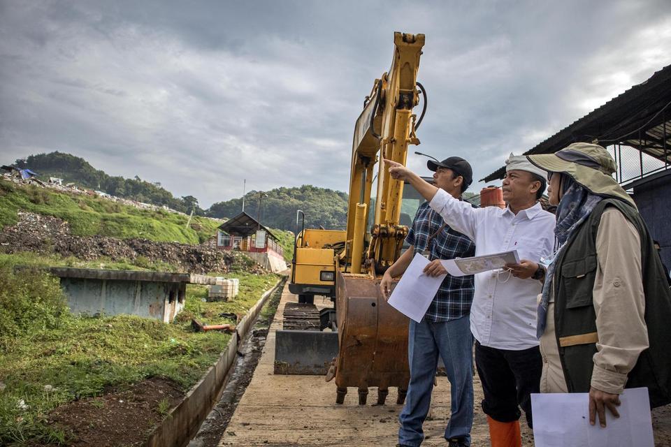 sampah, gunungan sampah, TPA Sarimukti