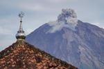 Aktivitas vulkanis Gunung Semeru