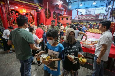 Buka Puasa Bersama di Vihara Dharma Bakti