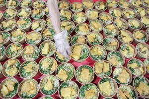 Buka Puasa Bersama di Vihara Dharma Bakti