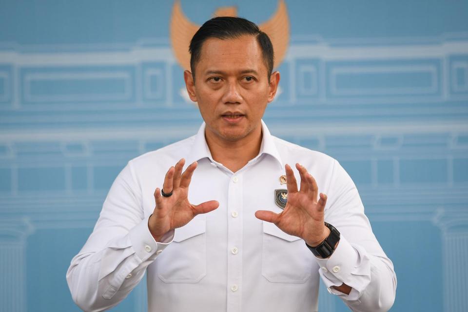 ahy, industri penerbangan, bandara