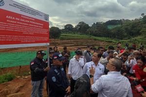 Penyegelan lahan dan bangunan di Kabupaten Bogor