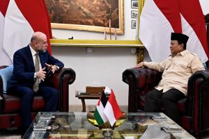 Pertemuan Prabowo dengan Utusan Khusus Presiden Palestina Mahmoud Al-Habbash
