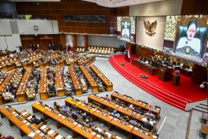 Suasana Rapat Paripurna ke-15 DPR Masa Persidangan II Tahun Sidang 2024â??2025 di Kompleks Parlemen, Senayan, Jakarta, Kamis (20/3/2025).
