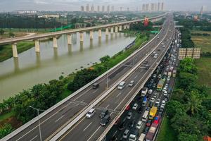 Pemberlakuan sistem buka tutup jalan Tol Layang MBZ
