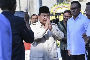 Presiden Prabowo melayat Mgr. Petrus Turang