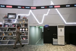 IHSG Ditutup Melemah Pada Awal Perdagangan Usai Libur Lebaran
