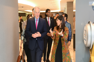 Mantan PM Inggris Tony Blair dan Menteri Komdigi Meutya Hafid di Kantor Komdigi, Jakarta, Senin, 21 April 2025Mantan PM Inggris Tony Blair dan Menteri