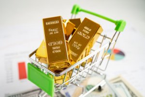 panic buying emas