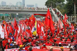 Aksi Hari Buruh di DPR