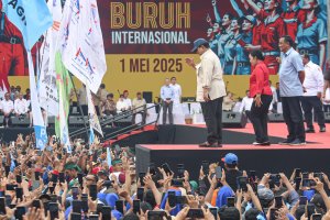 Peringatan Hari Buruh Internasional 2025 di Monas
