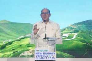 Kumparan New Energy Vehicle Summit 2025