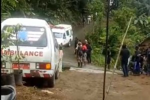 Situasi evakuasi korban ledakan di Garut, Senin (12/5)