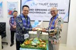 J Trust Bank