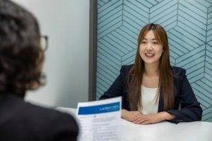 Cara Menjawab Pertanyaan Apakah Siap Bekerja Lembur saat Interview Kerja