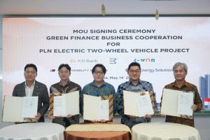 KB Bank menandaatangani kerja sama strategis untuk dukung pengembangan motor listrik di Indonesia.