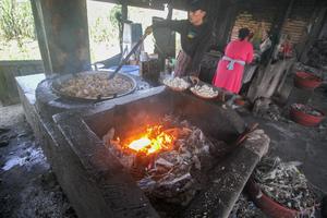 Upaya pengurangan penggunaan sampah plastik di indutri tahu