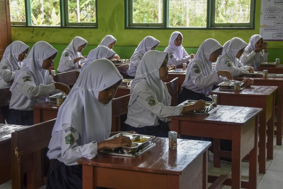 anggaran, rapbn 2026, apbn, badan gizi nasional, kementerian pertahanan
