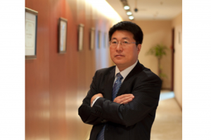Eks bos Tsinghua Unigroup Zhao Weiguo