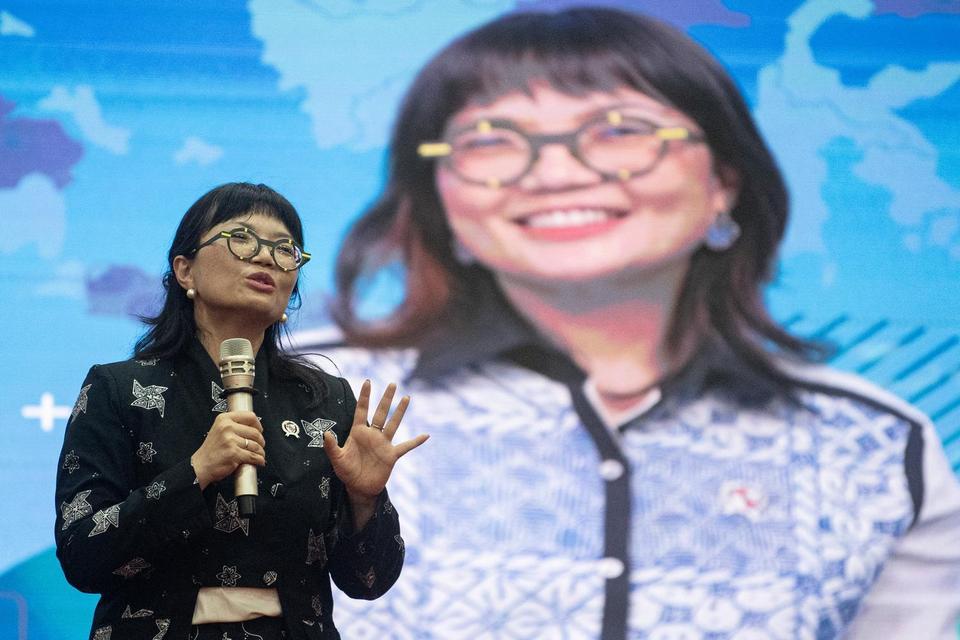 Wakil Menteri Pendidikan Tinggi, Sains dan Teknologi, Stella Christie menyampaikan pidato saat meninjau Sekolah Unggul Garuda Transformasi MAN Insan Cendekia OKI Sumatera Selatan, Selasa (20/5/2025). Kementerian Pendidikan Tinggi, Sains dan Teknologi mena