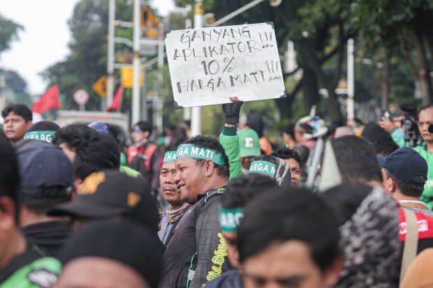 Demonstrasi Ojek Online tuntut potongan aplikator diturunkan