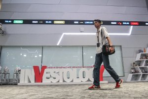 Ilustrasi Bursa Efek Indonesia (BEI) dan Indeks Harga Saham Gabungan (IHSG) (Foto: Katadata/Fauza Syahputra)