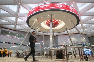 Ilustrasi Bursa Efek Indonesia (BEI) dan Indeks Harga Saham Gabungan (IHSG) (Foto: Katadata/Fauza Syahputra)