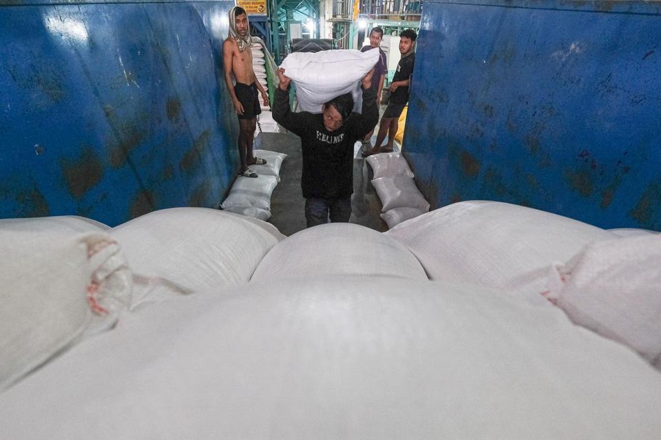 inflasi juni 2025, harga beras, harga tiket pesawat, bps