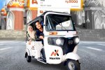 Aplikasi penyedia jasa transportasi daring, Maxride, menawarkan jasa ojek online dengan bajaj sebagai kendaraan utamanya. 