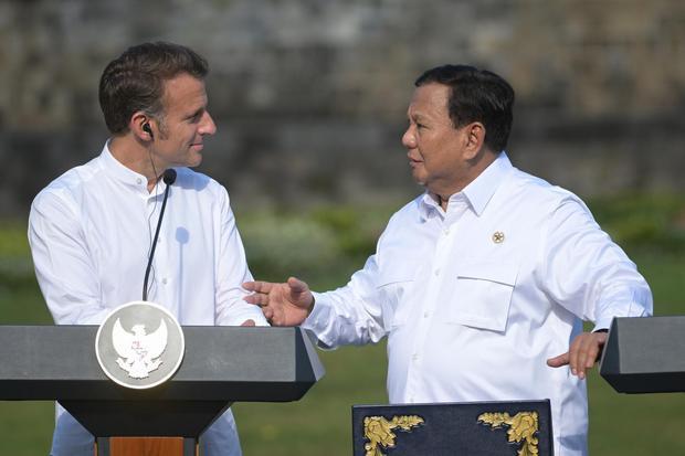 Presiden Prabowo dan Presiden Macron kunjungi Borobudur
