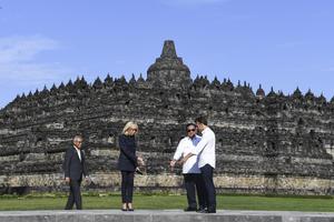 Presiden Prabowo dan Presiden Prancis kunjungi Borobudur