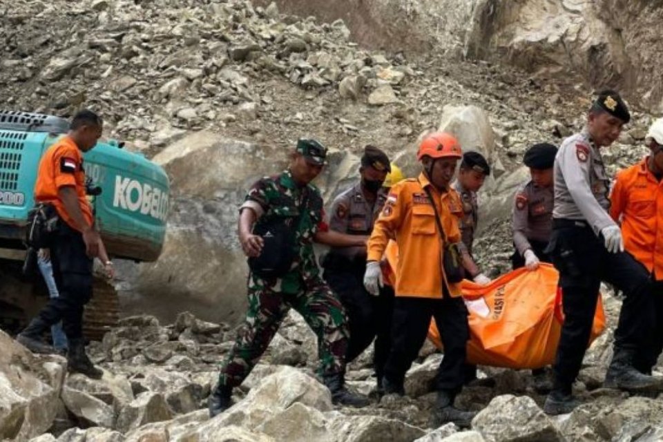 gunung kuda, dedi mulyadi,