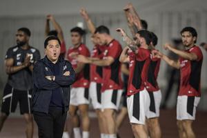 Erick Thohir tinjau latihan Timnas Indonesia