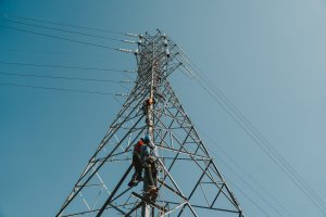 PLN Bangun Green Super Grid Sepanjang 47.758 KMS