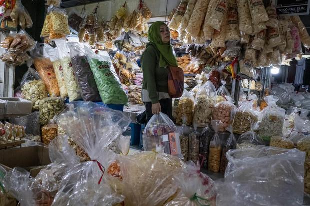 Harga Plastik Melonjak, Momentum untuk Bergeser dari Plastik Sekali Pakai