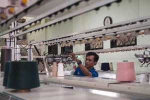 Usaha penguatan daya saing industri tekstil