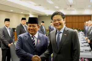 Presiden Prabowo Subianto bertemu Perdana Menteri Singapura Lawrence Wong.