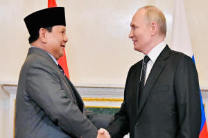 Presiden Indonesia Prabowo Subianto dan Presiden Federasi Rusia Vladimir Putin bertemu dalam suasana hangat dan penuh keakraban di Istana Konstantinov