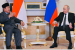 Presiden Indonesia Prabowo Subianto melakukan pertemuan dengan Presiden Federasi Rusia Vladimir Putin dalam suasana hangat dan bersahabat di Istana Ko