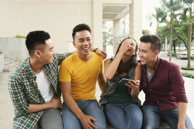 Pantun Lucu buat Teman Tertawa
