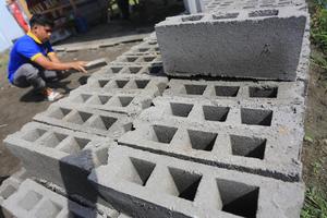 Pemanfaatan limbah PLTU untuk pembuatan batako