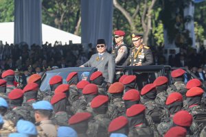 Upacara HUT ke-79 Bhayangkara di Monas (Foto: Katadata/Fauza Syahputra)