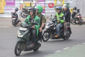 Kemenhub Berencana naikkan tarif ojek online hingga 15% (Foto: Katadata/Fauza Syahputra)