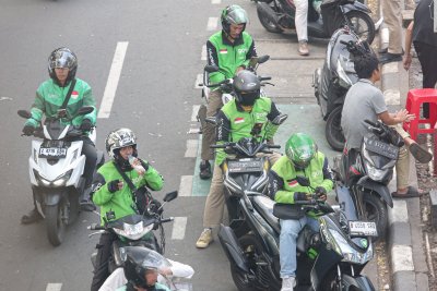 Kemenhub Berencana naikkan tarif ojek online hingga 15% (Foto: Katadata/Fauza Syahputra)
