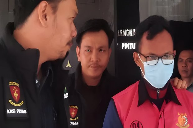 Sekdes Majalengka berinisial MGS diduga menyelewengkan dana desa Rp 513,7 juta untuk bermain judi online dan membeli diamond game online