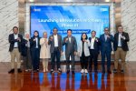 Direktur Utama BRI Hery Gunardi (tengah) bersama jajaran manajemen BRI saat peluncuran BRIvolution Initiatives Phase 1 – Kicking Off a New Horizon di 