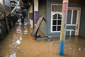 Banjir berangsur surut di Jakarta