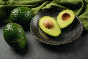 Manfaat Buah Alpukat untuk Kesehatan Tubuh